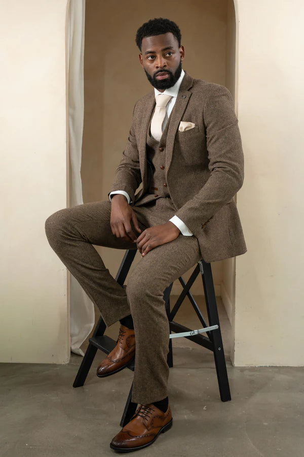 Paul Andrews - Oscar Brown Tweed Three Piece Suit