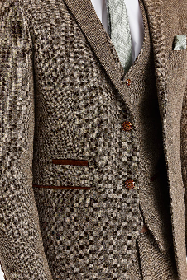 Paul Andrews - Oscar Brown Tweed Three Piece Suit