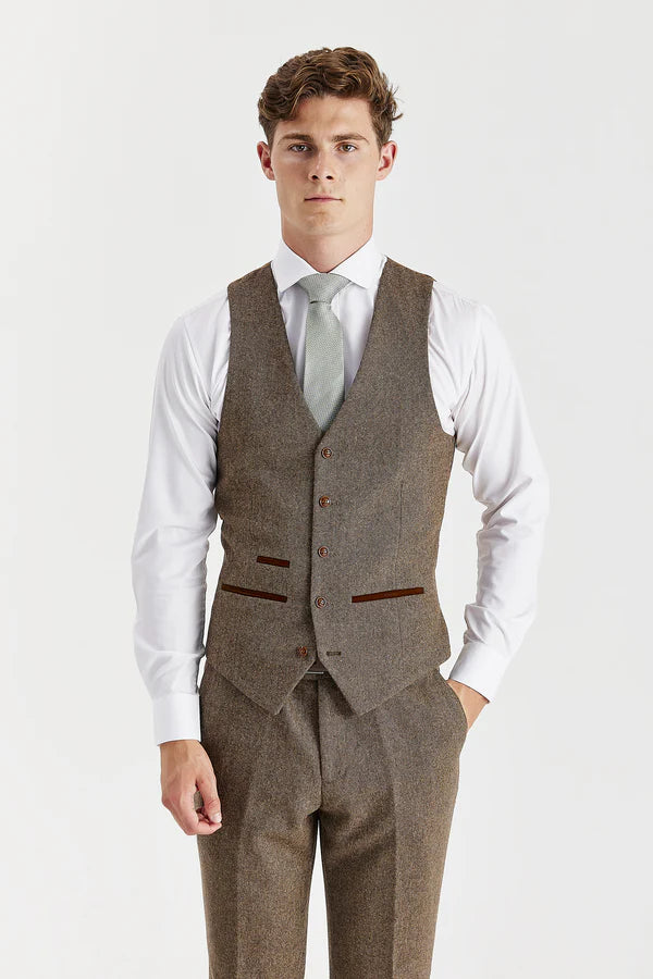 Paul Andrews - Oscar Brown Tweed Three Piece Suit